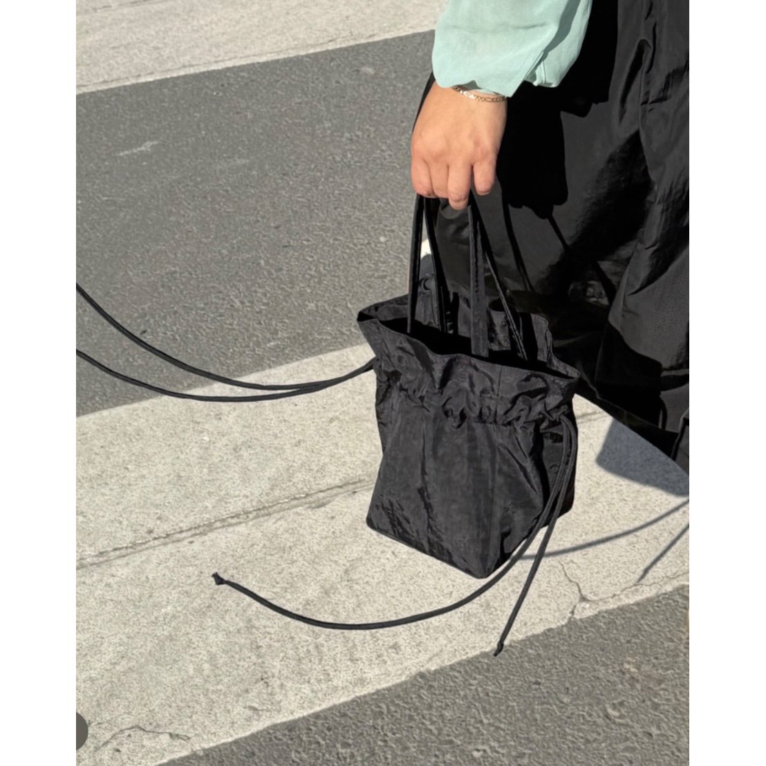 BAGGU Nylon Drawstring Bag Black | UNO babewear