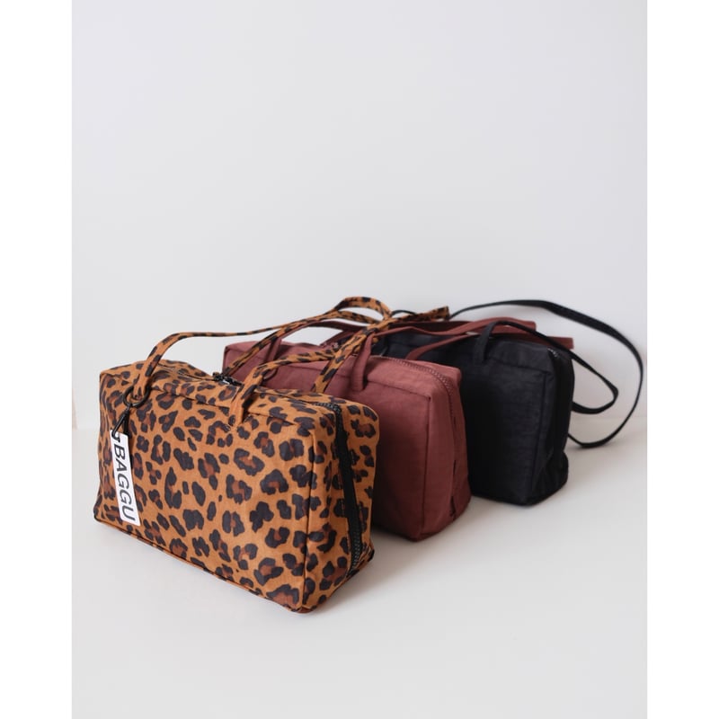 BAGGU Nylon Bowler Bag ブラック BAGGU Medium Nylon Bowler Bag Black | UNO babewear