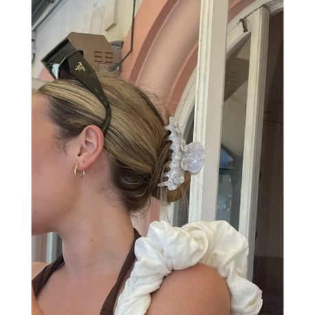 Buttermilk Elle Claw Clip in Fior de Latte