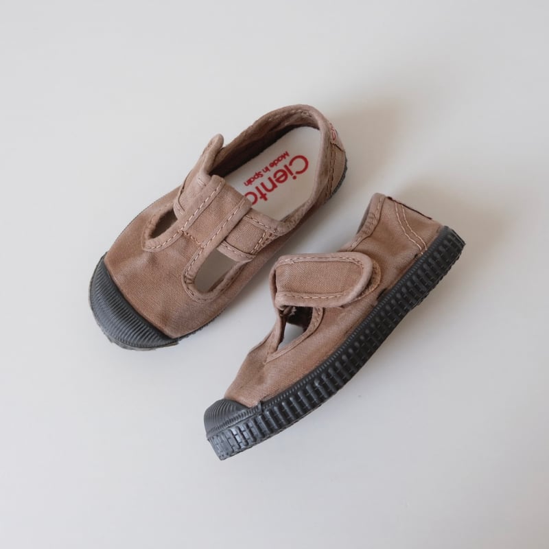 Cienta T STRAP SHOES beige/ムラ染め N77777(21(12.5c