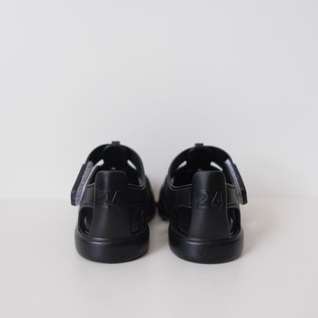 igor TOBBY SOLID NEGRO S10271(19(11cm)～28(17cm)）