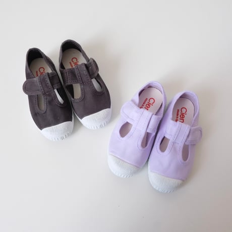 21(12.5cm)ラスト1点 Cienta T STRAP SHOES black/ムラ染め 77