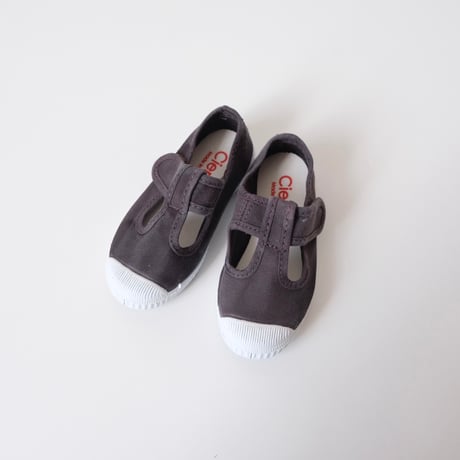 21(12.5cm)ラスト1点 Cienta T STRAP SHOES black/ムラ染め 77