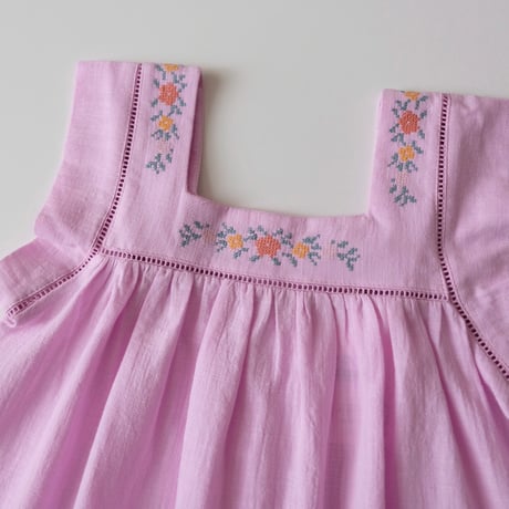 70%OFF 3Yラスト1点 Tocoto Vintage FLOWER EMBROIDERED DRESS WITH POCKETS LILAC