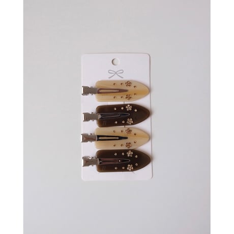 Buttermilk Maddie Creaseless Clips in Shortbread Honey & Dark Roast