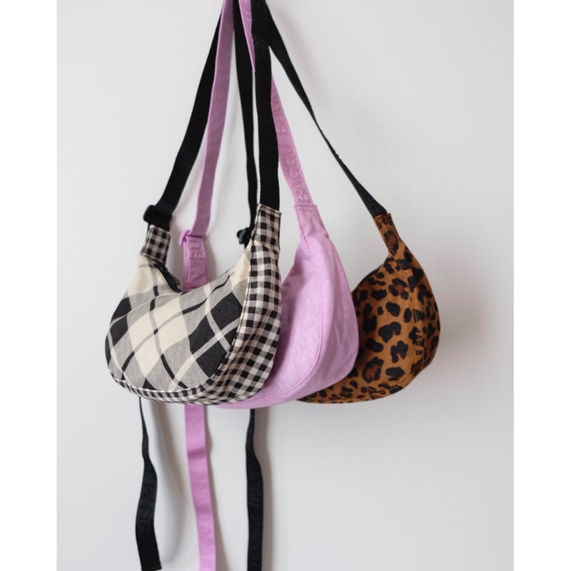 BAGGU スモールナイロンクレセントバッグ ピオニー BAGGU Small Nylon Crescent Bag Peony | UNO babe