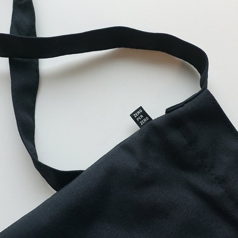 TUXEDO CAT white | Walk Walk Crossbag | ZERO PE