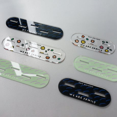 HOLDER [L] | Stand Up Keyring
