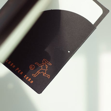 WALKWALK GIRL black | Passport cover