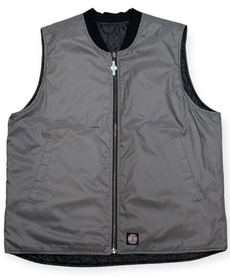 【USED】2000s INDEPENDENT リバーシブルベスト アイアンクロス柄キルティング GRAY