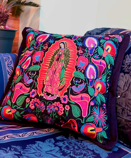 ESTRELLA STANDARD  “GUATEMALA”  Guadalupe Embroidered Cushion  グアダルーペ　クッション
