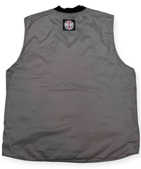 【USED】2000s INDEPENDENT リバーシブルベスト アイアンクロス柄キルティング GRAY