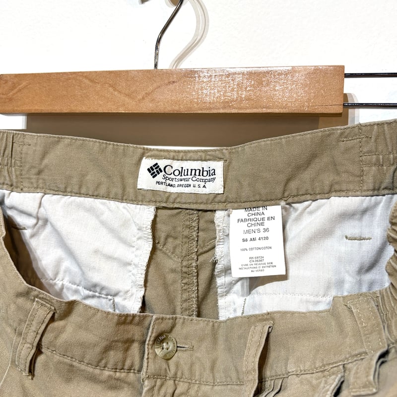 90s頃のColumbiaのショートパンツ！複数ポケットのカーゴパンツ