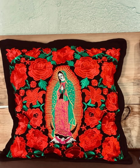 ESTRELLA STANDARD SELECT  Guadalupe Embroidered Cushion Cover A with Nude Cushion グアダルーペクッション