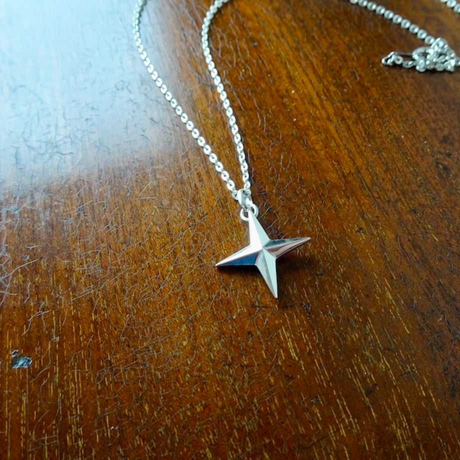 69d8a1562bd35e6b4380ed5f