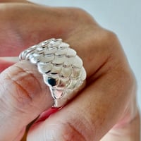 仁尾彫金『平打龍彫りリング、燻なし』ハンドメイド546