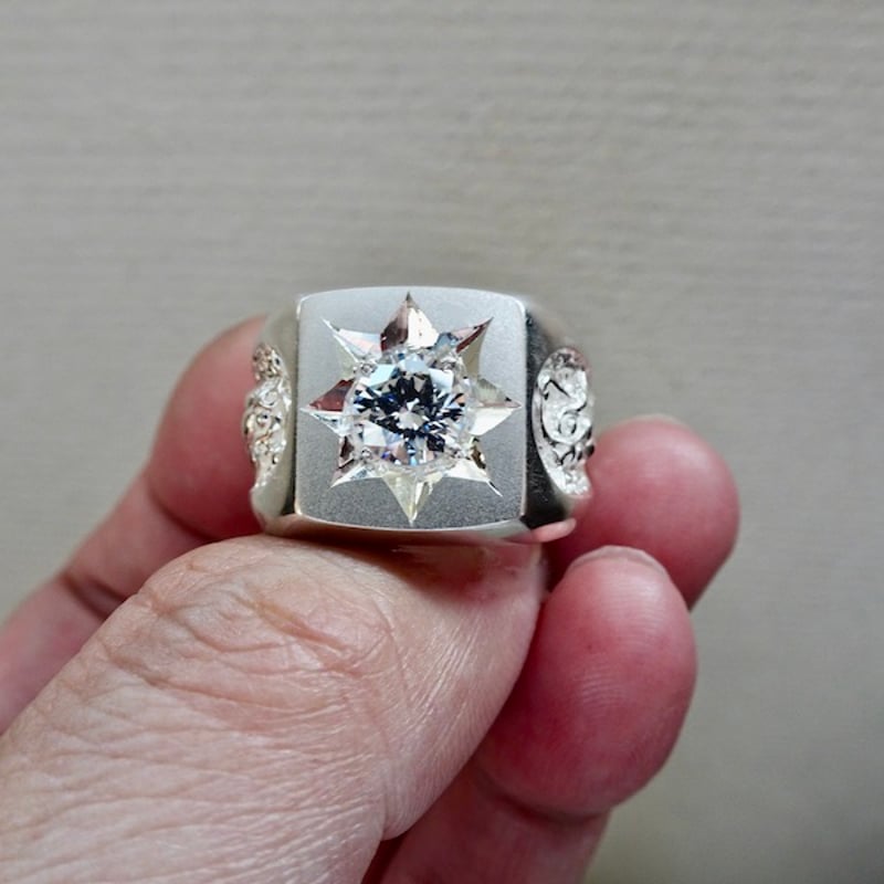 仁尾彫金『一つ星ジルコニア、プラチナ双龍印台リング』ハンドメイド 