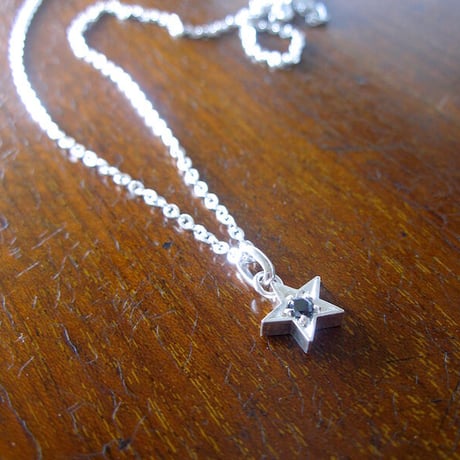 仁尾彫金『一つ星ブラックダイヤペンダント』ハンドメイド528