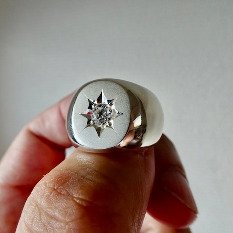 仁尾彫金『一つ星ジルコニア、プラチナ、楕円の印台リング2 