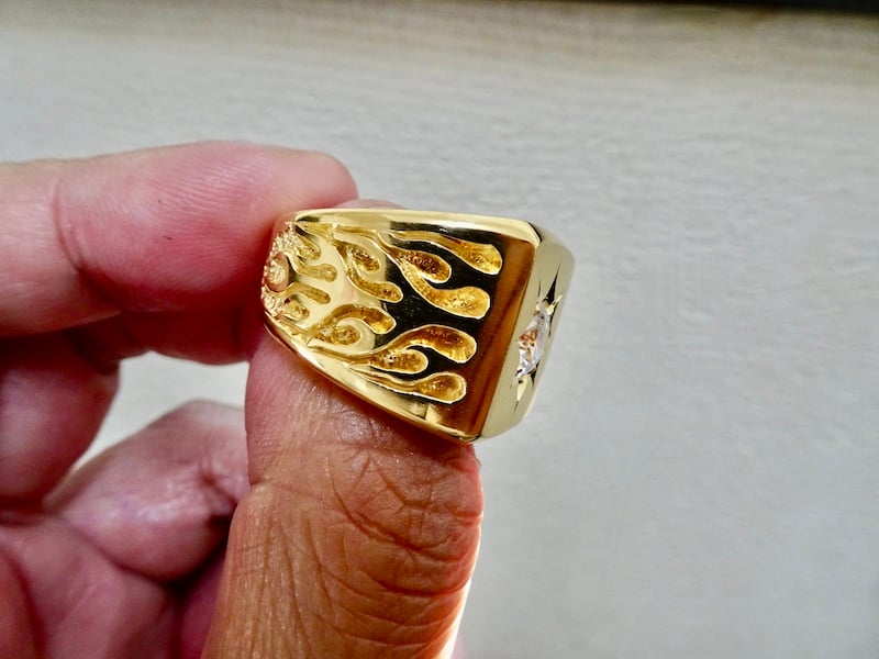 仁尾彫金『一つ星ジルコニア、ファイヤーパターン、ゴールド印台 仁尾彫金『一つ星ジルコニア、ファイヤーパターン、ゴールド印台