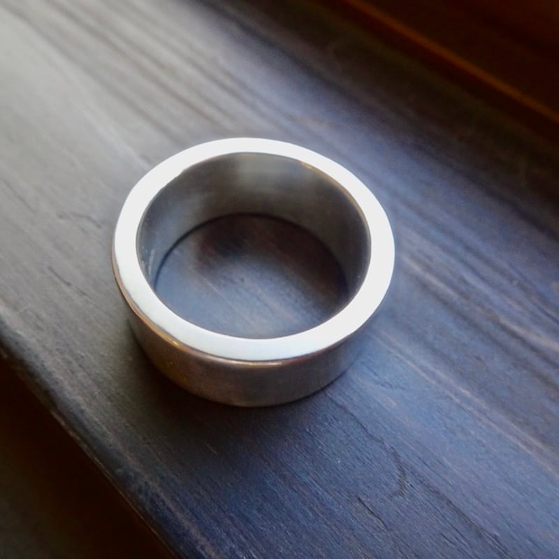 仁尾彫金『一つ星2.3mmダイヤ、幅7mm、平打リング』ハンドメイド261  