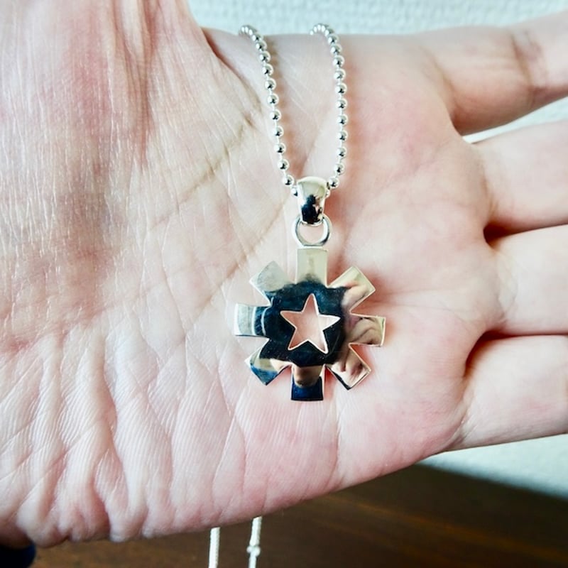仁尾彫金『クリ抜きスター、プラチナペンダント』ハンドメイド387  