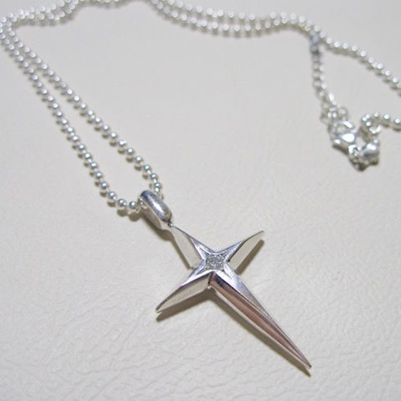 仁尾彫金『一つ星ダイヤプラチナ十字星クロス』ハンドメイド137 | 仁尾 