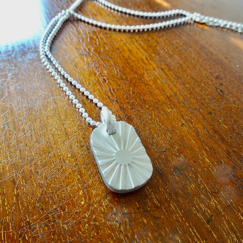 仁尾彫金『プラチナ、太陽のプレート2』ハンドメイド320 | 仁尾彫金 STORE 