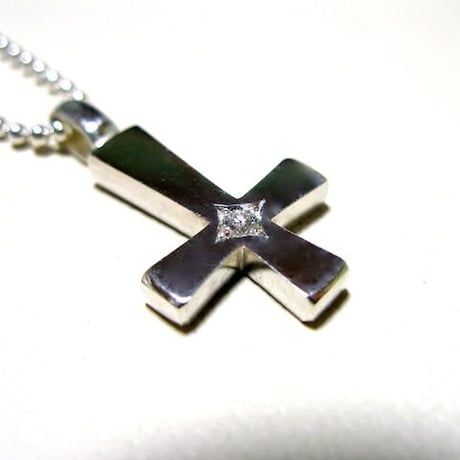 仁尾彫金『一つ星ダイヤプラチナ逆十字クロス』ハンドメイド428