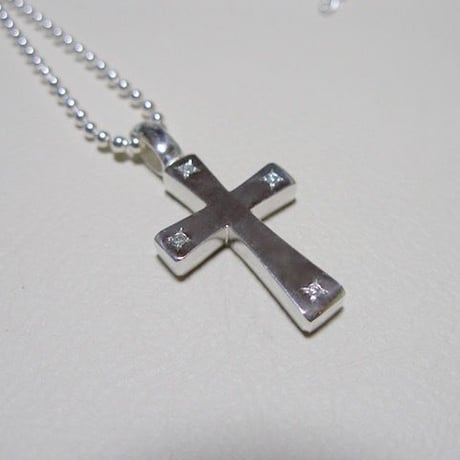 仁尾彫金『四つ星ダイヤフラットシルバークロス』ハンドメイド143