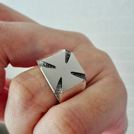 アイアンクロス | STORES 