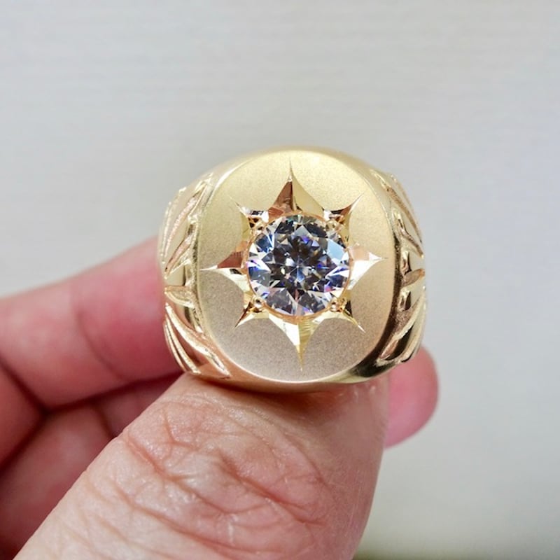 仁尾彫金『一つ星ジルコニア太陽のゴールド楕円印台リング 
