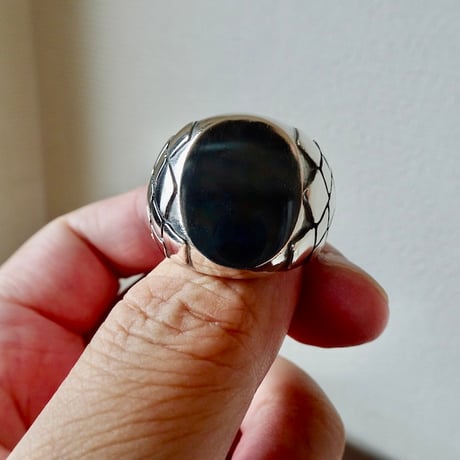 仁尾彫金『パイソン楕円の印台リング、磨き』ハンドメイド505