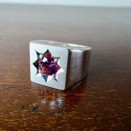 仁尾彫金『一つ星レッドジルコニア印台リング』ハンドメイド496