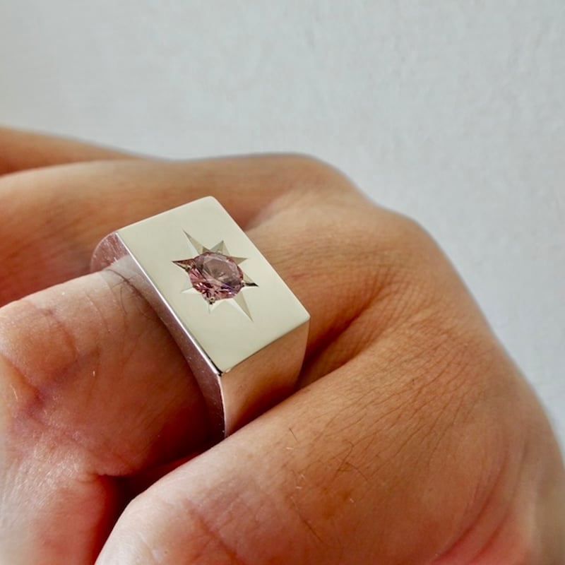 仁尾彫金『一つ星5mmピンクジルコニア印台リング、磨き』ハンドメイド 