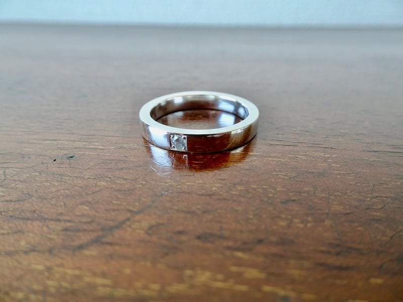 仁尾彫金『2.6mmダイヤ、幅3.5mm、プラチナ平打リング』ハンドメイド 