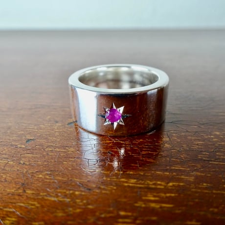 仁尾彫金『一つ星3mmルビー、幅1cm、平打リング』ハンドメイド270