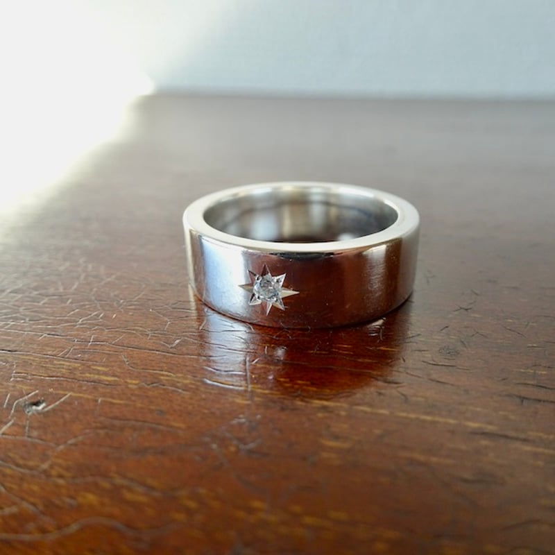 仁尾彫金『一つ星ダイヤフラットプラチナクロス2』ハンドメイド134b