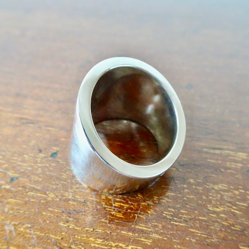 仁尾彫金『最大幅2.3cm最小幅8mm、プラチナ平打ちリング 