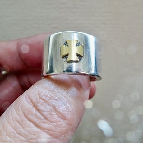 仁尾彫金『平打アイアンクロスリング、幅１.５cm厚み２.５mm』ハンドメイド240