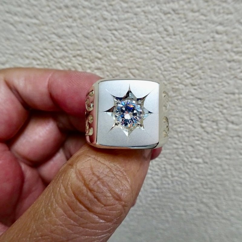 仁尾彫金『一つ星ジルコニア、ファイヤーパターン印台リング 