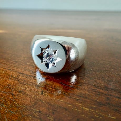 仁尾彫金『一つ星ジルコニア、丸の印台リング』ハンドメイド338