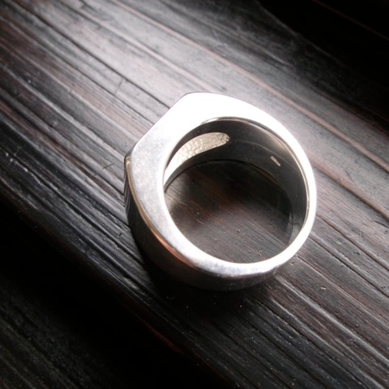 仁尾彫金『シルバー印台リング、ヘアライン』ハンドメイド340 | 仁尾  