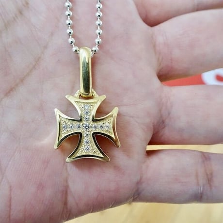 仁尾彫金『ギャラクシーゴールドアイアンクロス、ダイヤヘッド』ハンドメイド439