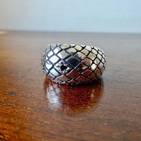 仁尾彫金『一つ星ブラックジルコニア、パイソン甲丸リング』ハンドメイド464