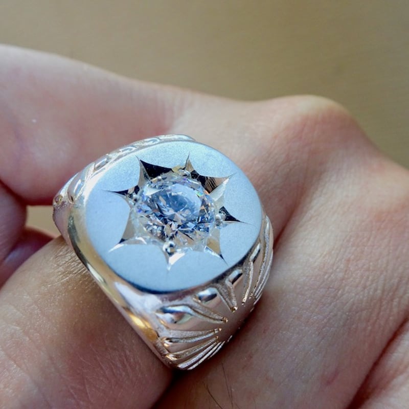 仁尾彫金『一つ星ジルコニア、プラチナ太陽の楕円印台リング