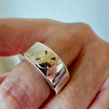 アイアンクロス | STORES