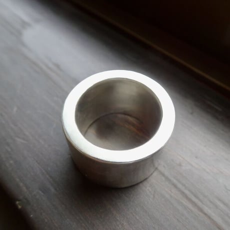 仁尾彫金『プラチナ平打リング、幅１.５cm厚み３ミリ』ハンドメイド235