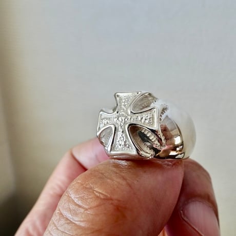 仁尾彫金『ギャラクシーアイアンクロス甲丸リング』ハンドメイド394