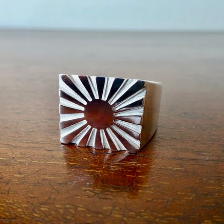 仁尾彫金『太陽の印台リング2、磨き』ハンドメイド325